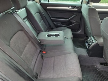 Volkswagen Passat B8 Variant 2.0 TDI BlueMotion SCR 150KM 2018 Volkswagen Passat 2.0 TDI DSG *bezwypadkowy* tylko, zdjęcie 7