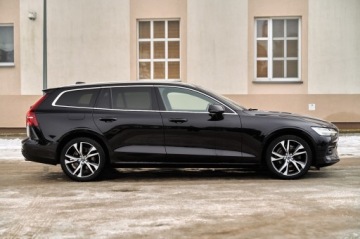 Volvo V60 II  Kombi 2.0 D3 150KM 2020 PIĘKNE V60 MOMENTUM PRO __ KUBEŁKOWE FOTELE, zdjęcie 14