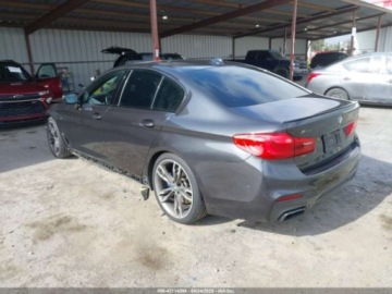 BMW Seria 5 G30-G31 2018 BMW Seria 5 M550i xDrive 2018 4.4l 4.4 Benzyna 456KM, zdjęcie 3