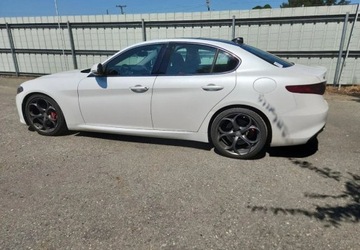 Alfa Romeo Giulia II Sedan 2.0 TBi 280KM 2017 Alfa Romeo Giulia Auta z USA - Zapytaj o wiecej ofert 2.0 Benzyna 280KM, zdjęcie 5