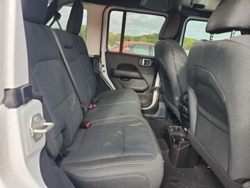 Jeep Wrangler IV 2024 Jeep Wrangler Sahara 2024 3.6l 3.6 Benzyna 285KM, zdjęcie 10