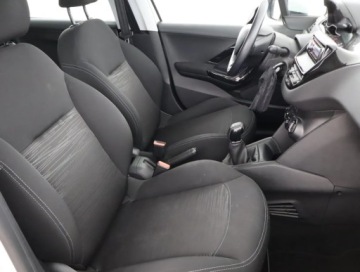 Peugeot 208 I Hatchback 3d 1.2 VTI 82KM 2014 Peugeot 208 1.2 PureTech, Salon Polska, zdjęcie 7