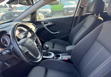 Opel Astra J Sports Tourer 1.7 CDTI ECOTEC 110KM 2012 Opel Astra 2012 r. 1.7 Diesel 110KM, zdjęcie 14