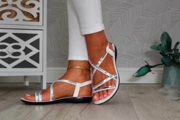 ЖЕНСКИЕ СПОРТИВНЫЕ САНДАЛИИ С РЕЗИНКАМИ ЭЛЕГАНТНЫЕ