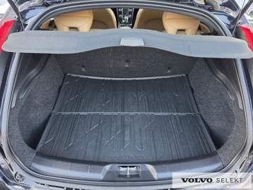Volvo V40 II Hatchback Facelifting 2.0 D4 190KM 2017 Volvo V40 Salon PL Summum D4 190KM LED Skóra Nawi, zdjęcie 16