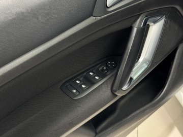 Peugeot 308 II SW Facelifting 1.5 BlueHDI 130KM 2021 Peugeot 308 Active Pack / CarPlay/Android Auto / K, zdjęcie 18