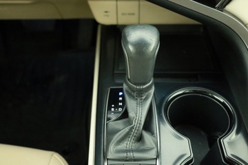 Toyota Camry IX Sedan 2.5 Hybrid Dynamic Force 218KM 2019 Toyota Camry 2.5 Hybrid, Salon Polska, zdjęcie 11