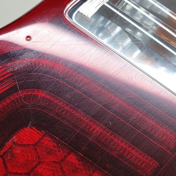 ISUZU D-MAX 2014 PRAVÁ STRANA SVĚTLO ZADNÍ