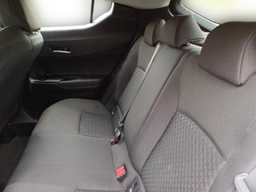 Toyota C-HR I Crossover Facelifting 1.8 Hybrid 122KM 2023 Toyota C-HR 1.8 Hybrid GPF Comfort 1.8 Hybrid GPF, zdjęcie 11