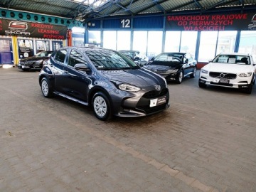 Toyota Yaris IV Hatchback 1.0 VVT-i 72KM 2021 Toyota Yaris NAVI KRAJOWY BEZWYPADKOWY, zdjęcie 4
