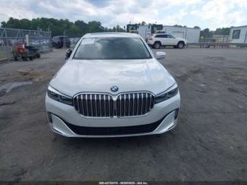 BMW Seria 7 G70 2022 BMW Seria 7 740i 2022 3.0l 3.0 Benzyna 335KM, zdjęcie 7