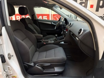 Audi A3 8P Hatchback 3d 2.0 TDI CR 140KM 2010 Audi A3 Sportback ledy bi xenon 2.0 tdi 140 konny manualna skrzynia bezwyp, zdjęcie 39