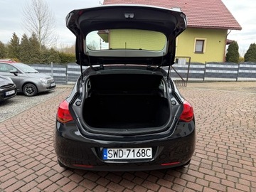 Opel Astra J Hatchback 5d 1.4 Twinport ECOTEC 100KM 2012 Opel Astra TYLKO125tyśkm SELECTION 2012 Klima 5D ZADBANA 1.4 Zwykła Benzyna, zdjęcie 33