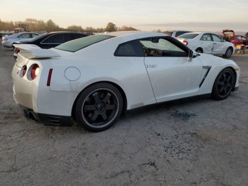 Nissan GT-R 2012 Nissan GT-R Base 2012 3.8l 3.8 Benzyna 530KM, zdjęcie 3