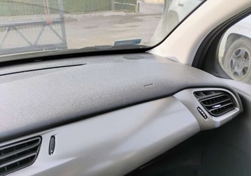 Citroen C3 II 2014 Citroen C3 2014r, 1.2 Benzyna. Lekko uszkodzony tyl. Jezdzi. 1.2 Benzyna, zdjęcie 15