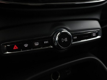 Volvo XC40 Crossover Plug-In 1.5 T5 Plug-in Hybrid 262KM 2020 Volvo XC 40 FV23% R-Design 261KM Automat Navi, zdjęcie 28