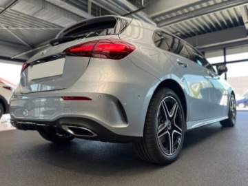 Mercedes Klasa A W177/V177 Hatchback Facelifting 1.3 200 163KM 2025 MERCEDES-BENZ A Klasa 200 AMG Line 1.3 (163KM) 2025, zdjęcie 2