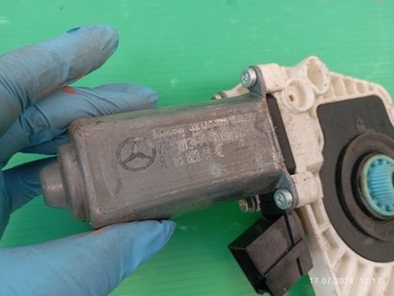 МОТОР СТЕКЛА ПРАВЫЙ ПЕРЕДНИЙ MERCEDES W169 A1698204442