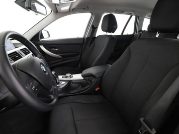 BMW Seria 3 F30-F31-F34 Touring Facelifting 2.0 318d 150KM 2016 BMW 318 automat full LED klima auto navi czujniki, zdjęcie 12