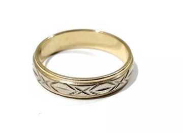 ЗОЛОТОЕ КОЛЬЦО С ДОБАВЛЕНИЕМ БЕЛОГО ЗОЛОТА 585/3,54Г Р.15