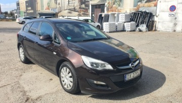 Opel Astra J Sports Tourer Facelifting 1.7 CDTI ECOTEC 110KM 2013 OPEL ASTRA J 1.7 CDTI 110 KM, super stan, bardzo zadbana, zdjęcie 1