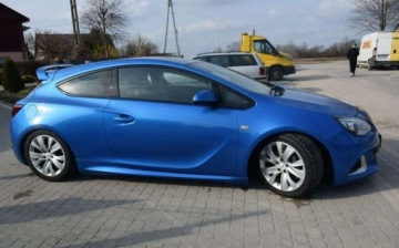 Opel Astra J OPC 2.0 Turbo ECOTEC 280KM 2015 Opel Astra OPC 2.0T Super Stan Niski Przebieg 2.0 Benzyna 280KM, zdjęcie 8