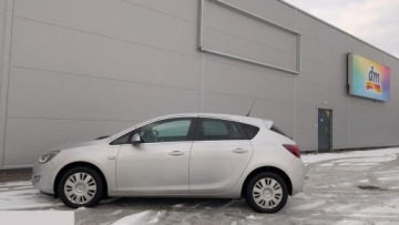 Opel Astra J Hatchback 5d 2.0 CDTI ECOTEC 160KM 2011 Opel Astra 2.0 CDTI DPF Innovation 160KM 2011r Dostawa pod dom!, zdjęcie 16