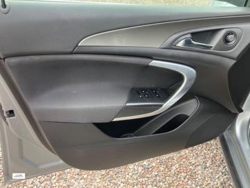 Opel Insignia I Sports Tourer 2.0 CDTI ECOTEC 160KM 2011 Opel Insignia bardzo ladna, po oplatach, GWARANCJA 2.0 Diesel 160KM, zdjęcie 17