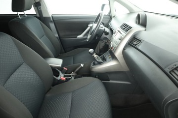 Toyota Verso Minivan 2.0 D-4D 126KM 2010 Toyota Verso 2.0 D-4D, Klima, Klimatronic, zdjęcie 6