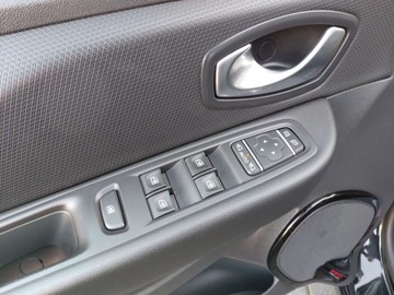 Renault Clio IV Grandtour  1.5 dCi 90KM 2016 Renault Clio Lift Full LED Klimatronik Navi Sensor 1.5 Diesel 90KM, zdjęcie 8