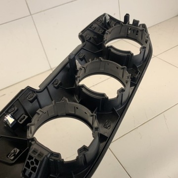 DEKORACE DESKY KONZOLA MERCEDES CLA 117 AMG FACELIFT 18R