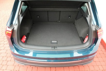 Volkswagen Tiguan II SUV Facelifting 2.0 TDI 150KM 2022 Volkswagen Tiguan 2.0 TDI DSG Night Shade Salon, zdjęcie 32