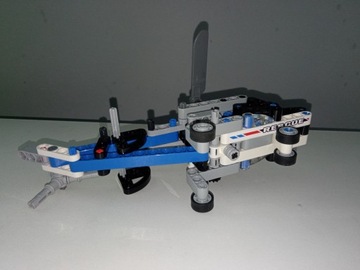 LEGO Technic 42020 - Спасательный вертолет ОПИСАНИЕ