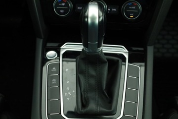 Volkswagen Passat B8 Limousine 1.8 TSI BlueMotion Technology 180KM 2018 VW Passat 1.8 TSI, Salon Polska, GAZ, Automat, zdjęcie 15