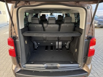 Toyota Proace II Furgon Medium 2.0 D-4D 177KM 2023 Toyota PROACE VERSO 2.0 D4-D Long VIP 2.0 D4-D Lon, zdjęcie 6