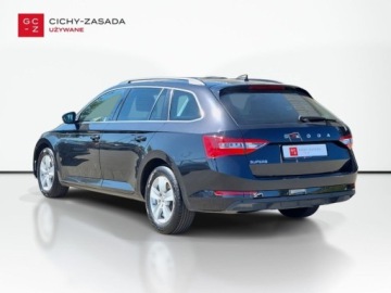 Skoda Superb III Kombi Facelifting 2.0 TDI SCR 150KM 2022 Skoda Superb Faktura VATEl.klapaACCDSGNavi 2.0 Diesel 150KM, zdjęcie 2