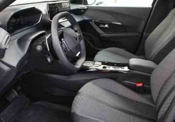 Peugeot 2008 II SUV Facelifting 1.2 PureTech 130KM 2024 Peugeot 2008 Allure Opcje EAT8 2024 Od RiA 1.2 Benzyna 130KM, zdjęcie 9