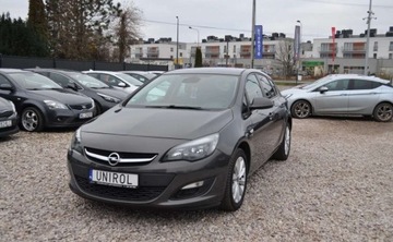 Opel Astra J Hatchback 5d 1.4 Turbo ECOTEC 120KM 2012 Opel Astra LIFT 1.4 Turbo Benzyna Tempomat Cz. parkowania 1.4 Benzyna 120KM, zdjęcie 1