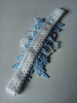 бело-синяя свадебная подвязка