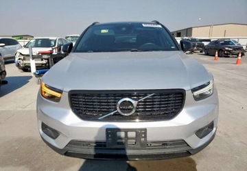 Volvo XC40 2019 Volvo XC 40 Auta z USA - Zapytaj o wiecej ofert 1.5 Benzyna 129KM, zdjęcie 2