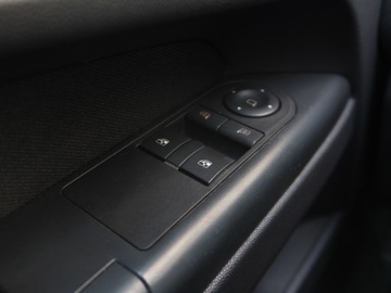 Opel Zafira B 1.9 CDTI ECOTEC 100KM 2006 Opel Zafira 1.9 CDTI, 7 miejsc, HAK, Klima, zdjęcie 14