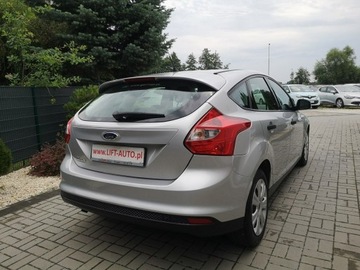 Ford Focus III Hatchback 5d facelifting 1.6 TDCi 115KM 2014 Ford Focus 1.6TDCI 115KM Klimatyzacja Elektryka, zdjęcie 5