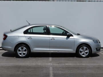 Skoda Rapid II Liftback Facelifting 1.0 TSI 110KM 2019 Skoda Rapid 1.0 TSI, Salon Polska, Klima, zdjęcie 5
