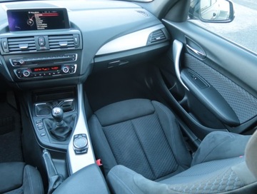 BMW Seria 1 F20-F21 Hatchback 5d 120d 184KM 2013 BMW 1 120d xDrive, 181 KM, 4X4, Navi, Xenon, zdjęcie 7