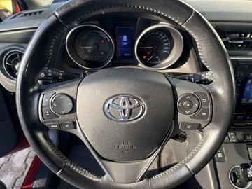 Toyota Auris II Touring Sports Facelifting 1.8 Hybrid 136KM 2017 Toyota Auris Hybrid 135 Selection II (2012-) Hybri, zdjęcie 13