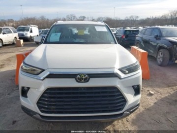 Toyota 2024 Toyota Grand Highlander Limited 2024 2.4 Benzyna 265KM, zdjęcie 6