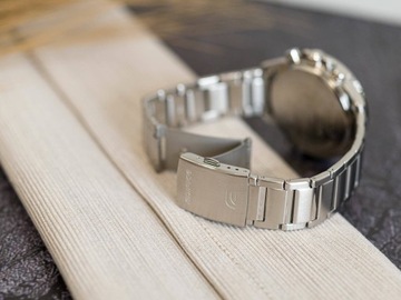 МУЖСКИЕ ЧАСЫ CASIO ECB-30D-1AEF EDIFICE BLUETOOTH