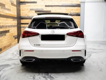 Mercedes Klasa A W177/V177 Hatchback Facelifting 1.3 200 163KM 2025 MERCEDES-BENZ A Klasa 200 AMG Line 1.3 (163KM) 2025, zdjęcie 4