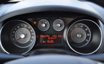 Fiat Punto Punto 2012 Hatchback 3d 1.2 69KM 2016 Fiat Punto Klimatyzacja Elektryczne Szyby 1.2 Benzyna 69KM, zdjęcie 24