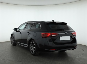 Toyota Avensis III Wagon Facelifting 2015 2.0 D-4D 143KM 2017 Toyota Avensis 2.0 D-4D, Salon Polska, Navi, zdjęcie 3